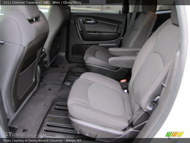 White / Ebony/Ebony 2011 Chevrolet Traverse LT AWD
