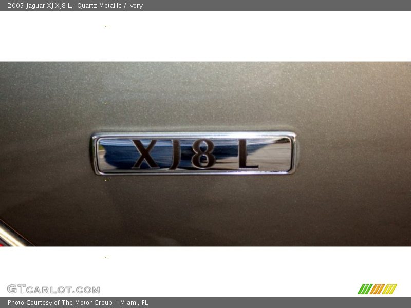 Quartz Metallic / Ivory 2005 Jaguar XJ XJ8 L