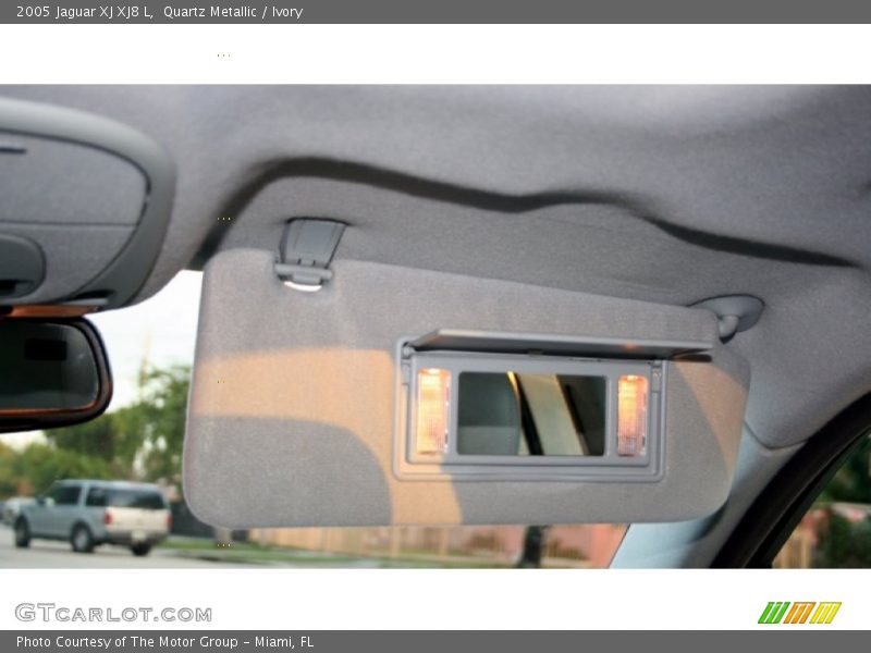 Quartz Metallic / Ivory 2005 Jaguar XJ XJ8 L