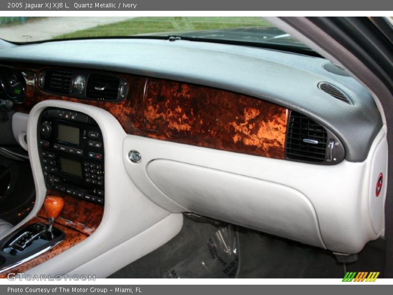 Quartz Metallic / Ivory 2005 Jaguar XJ XJ8 L