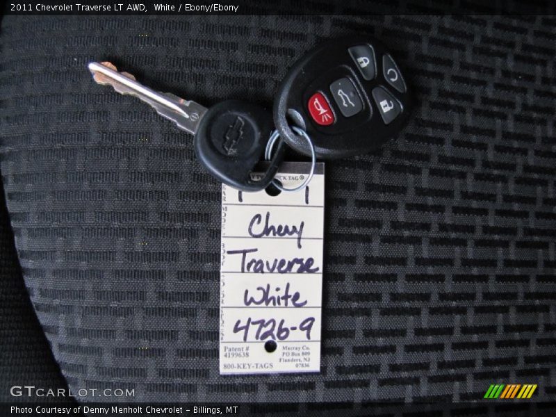 White / Ebony/Ebony 2011 Chevrolet Traverse LT AWD