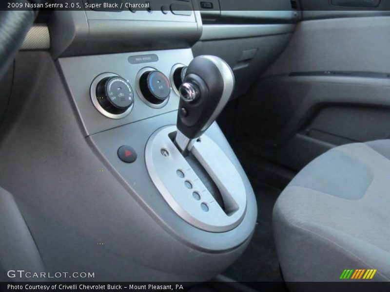 Super Black / Charcoal 2009 Nissan Sentra 2.0 S