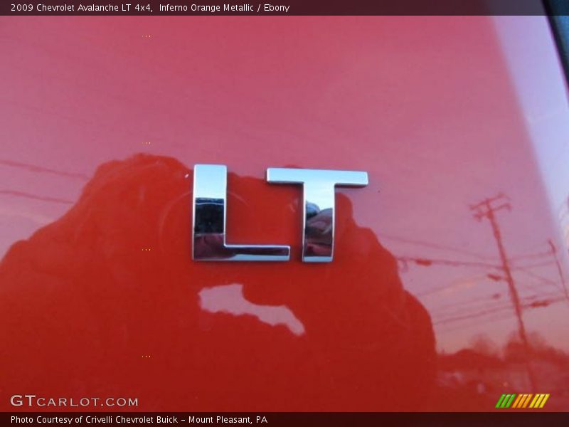  2009 Avalanche LT 4x4 Logo
