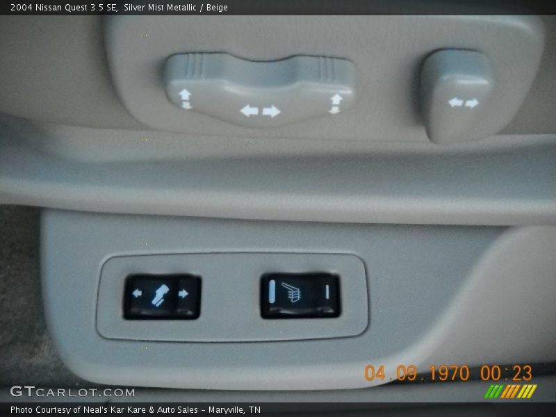 Silver Mist Metallic / Beige 2004 Nissan Quest 3.5 SE