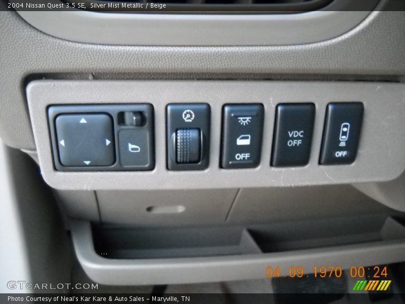 Silver Mist Metallic / Beige 2004 Nissan Quest 3.5 SE