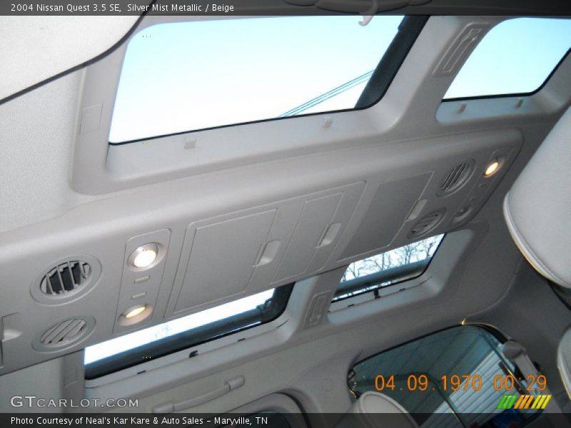 Silver Mist Metallic / Beige 2004 Nissan Quest 3.5 SE