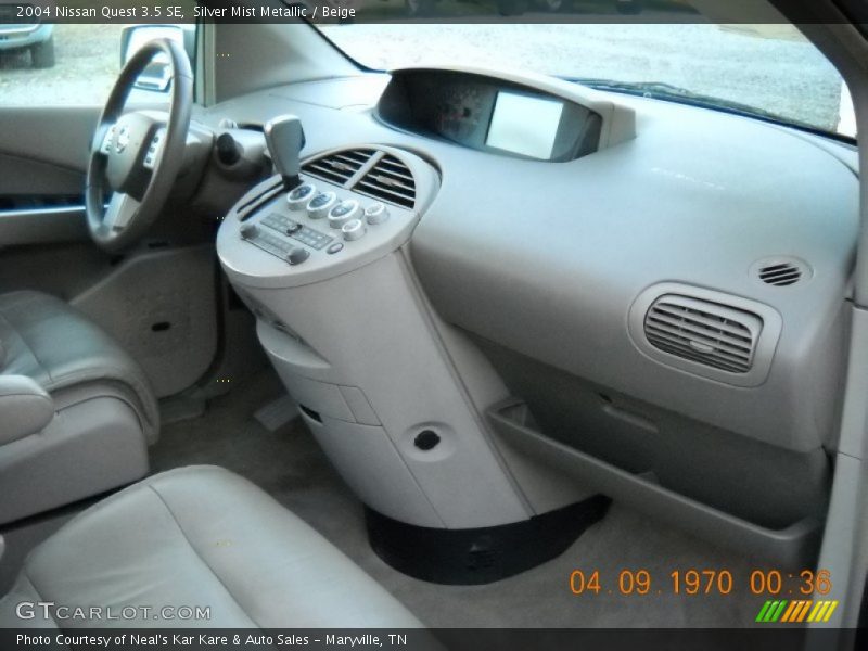Silver Mist Metallic / Beige 2004 Nissan Quest 3.5 SE