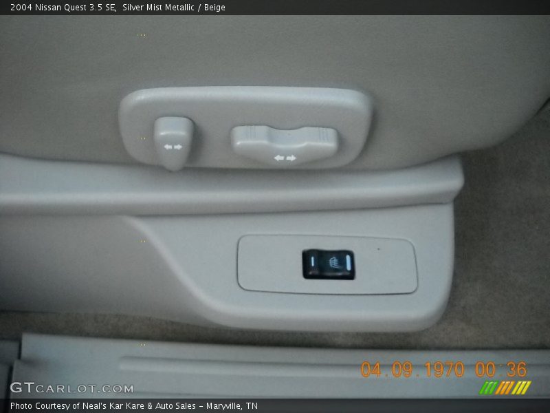 Silver Mist Metallic / Beige 2004 Nissan Quest 3.5 SE