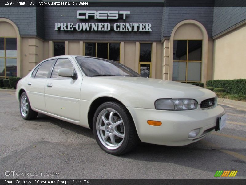 Ivory Quartz Metallic / Beige 1997 Infiniti J 30
