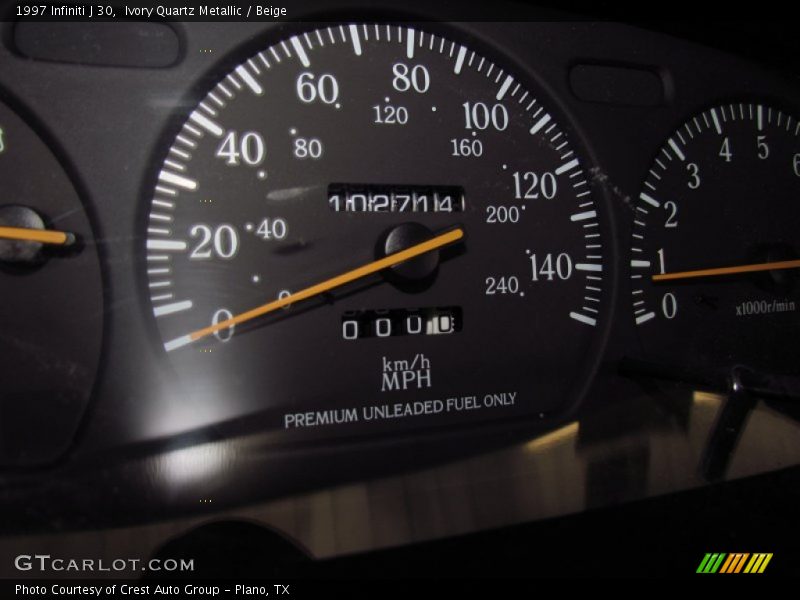 Ivory Quartz Metallic / Beige 1997 Infiniti J 30