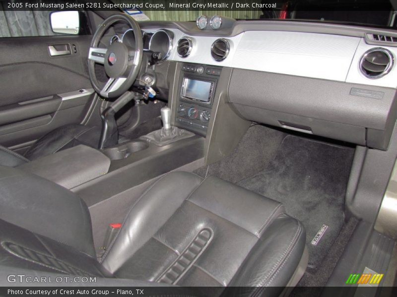 Dashboard of 2005 Mustang Saleen S281 Supercharged Coupe