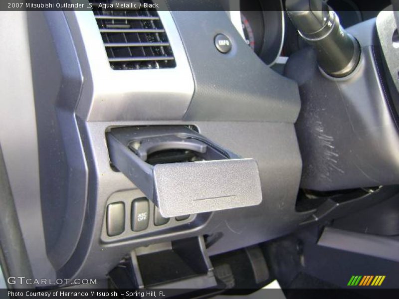 Aqua Metallic / Black 2007 Mitsubishi Outlander LS
