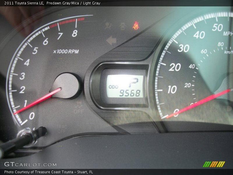 Predawn Gray Mica / Light Gray 2011 Toyota Sienna LE