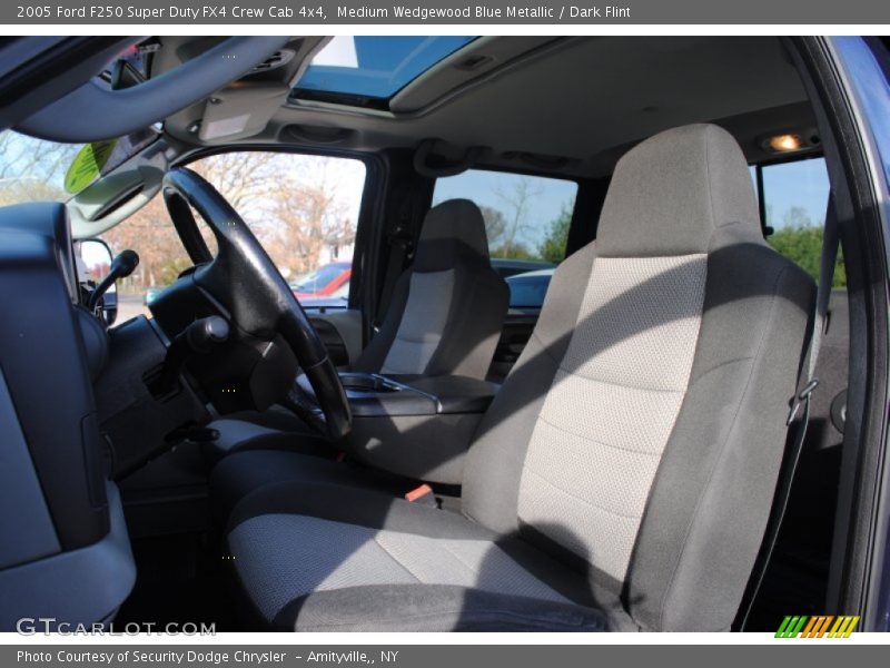 Medium Wedgewood Blue Metallic / Dark Flint 2005 Ford F250 Super Duty FX4 Crew Cab 4x4