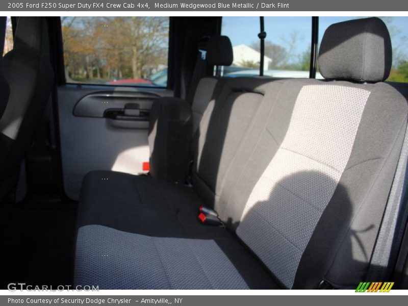Medium Wedgewood Blue Metallic / Dark Flint 2005 Ford F250 Super Duty FX4 Crew Cab 4x4