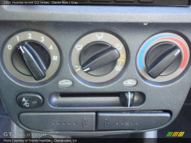 Glacier Blue / Gray 2005 Hyundai Accent GLS Sedan