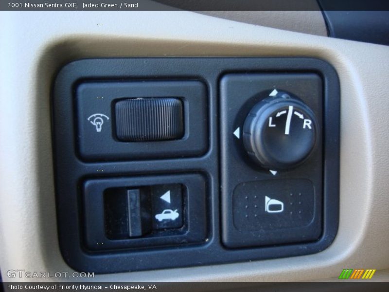 Jaded Green / Sand 2001 Nissan Sentra GXE