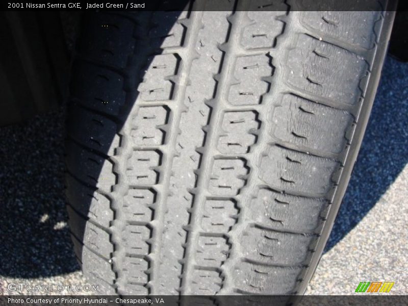 Jaded Green / Sand 2001 Nissan Sentra GXE