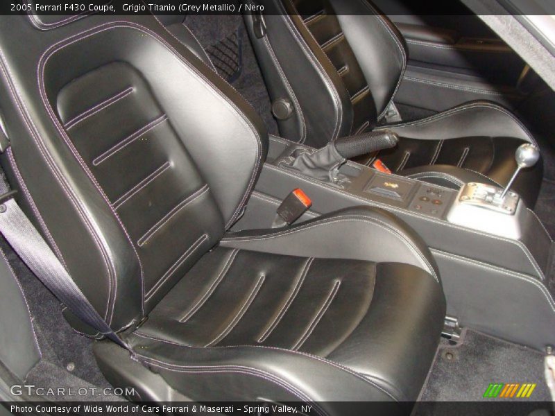  2005 F430 Coupe Nero Interior