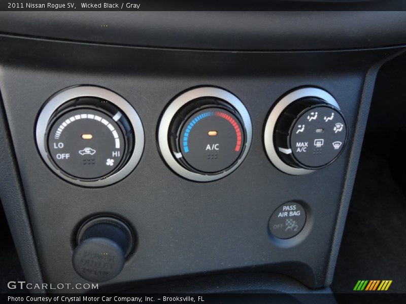 Wicked Black / Gray 2011 Nissan Rogue SV