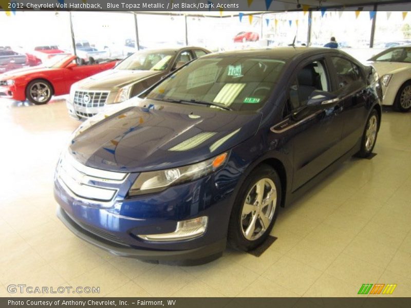 Front 3/4 View of 2012 Volt Hatchback