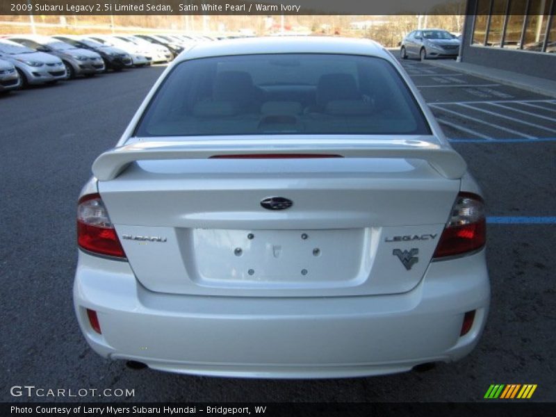 Satin White Pearl / Warm Ivory 2009 Subaru Legacy 2.5i Limited Sedan