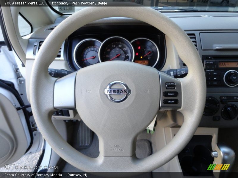 Fresh Powder / Beige 2009 Nissan Versa 1.8 S Hatchback