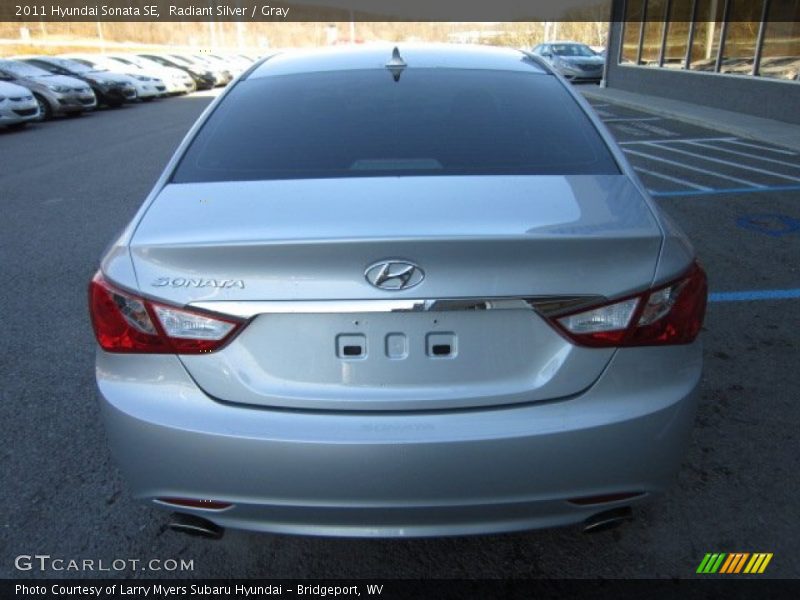 Radiant Silver / Gray 2011 Hyundai Sonata SE