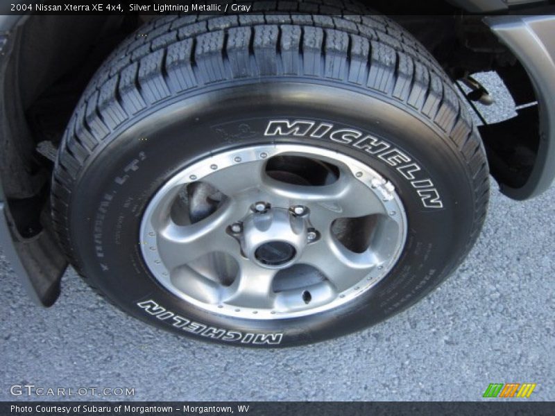Silver Lightning Metallic / Gray 2004 Nissan Xterra XE 4x4
