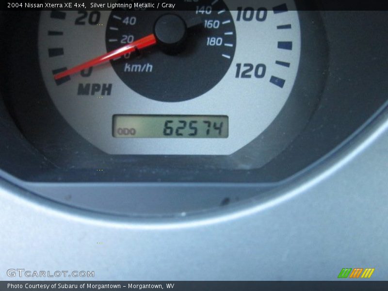 Silver Lightning Metallic / Gray 2004 Nissan Xterra XE 4x4