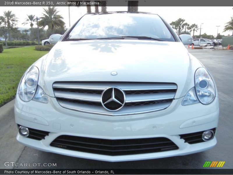 Arctic White / Macadamia 2008 Mercedes-Benz R 350