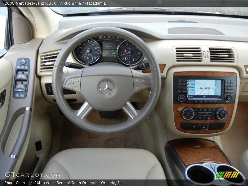 Arctic White / Macadamia 2008 Mercedes-Benz R 350