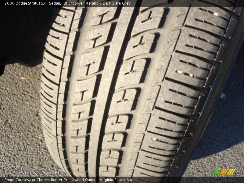 Bright Silver Metallic / Dark Slate Grey 2006 Dodge Stratus SXT Sedan