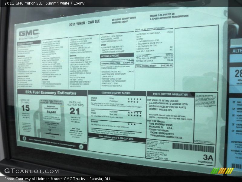 Summit White / Ebony 2011 GMC Yukon SLE