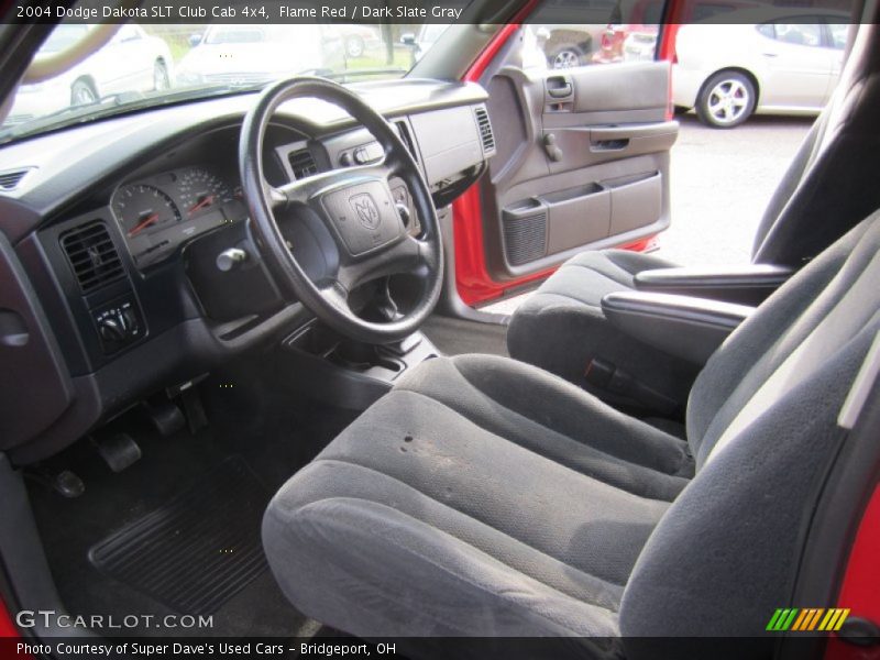 Flame Red / Dark Slate Gray 2004 Dodge Dakota SLT Club Cab 4x4