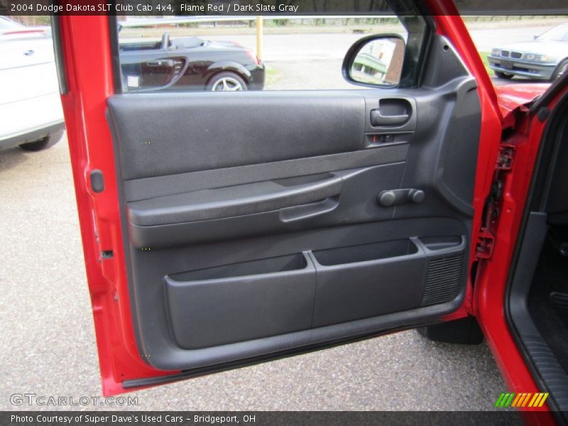 Flame Red / Dark Slate Gray 2004 Dodge Dakota SLT Club Cab 4x4