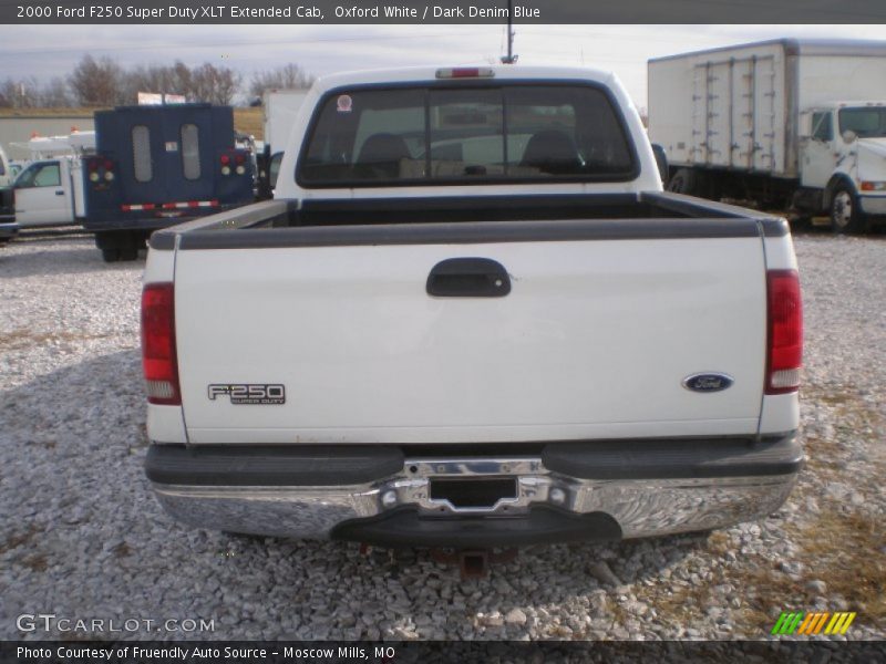 Oxford White / Dark Denim Blue 2000 Ford F250 Super Duty XLT Extended Cab