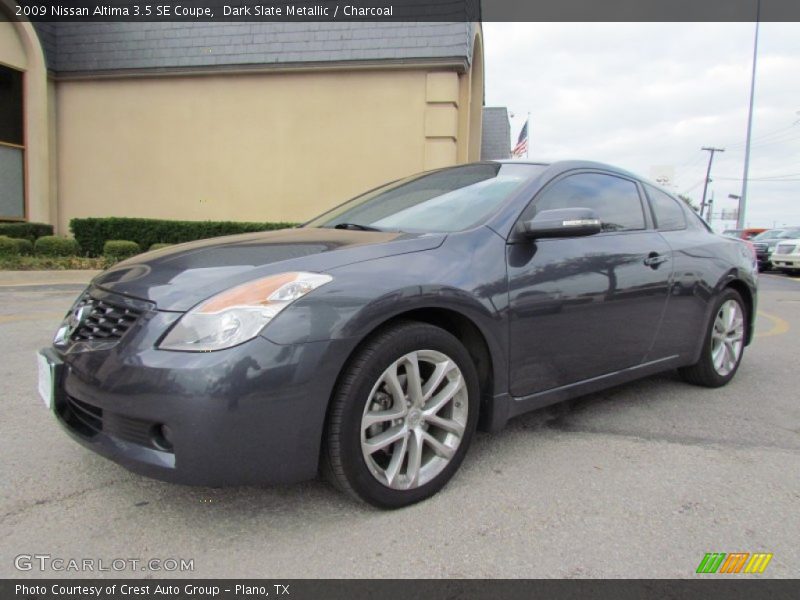 Front 3/4 View of 2009 Altima 3.5 SE Coupe