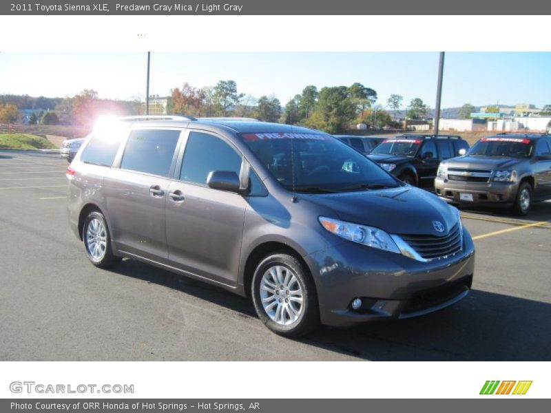 Predawn Gray Mica / Light Gray 2011 Toyota Sienna XLE