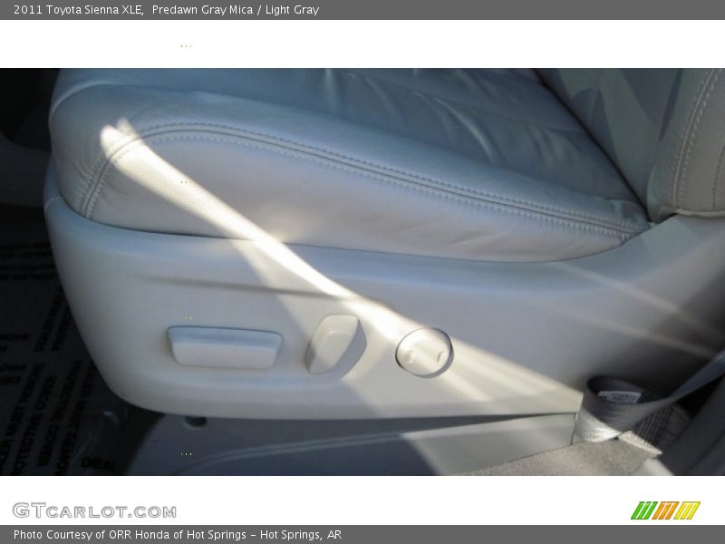 Predawn Gray Mica / Light Gray 2011 Toyota Sienna XLE