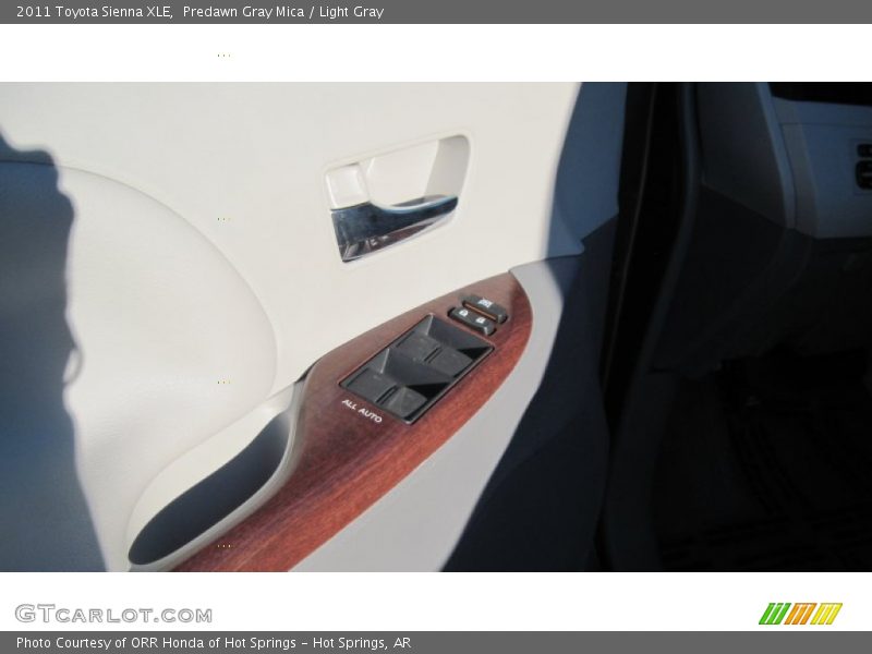 Predawn Gray Mica / Light Gray 2011 Toyota Sienna XLE