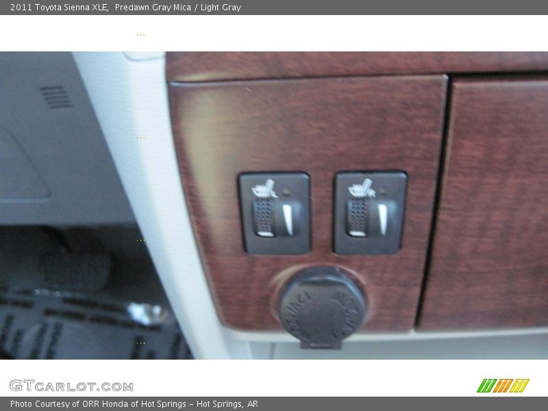 Predawn Gray Mica / Light Gray 2011 Toyota Sienna XLE