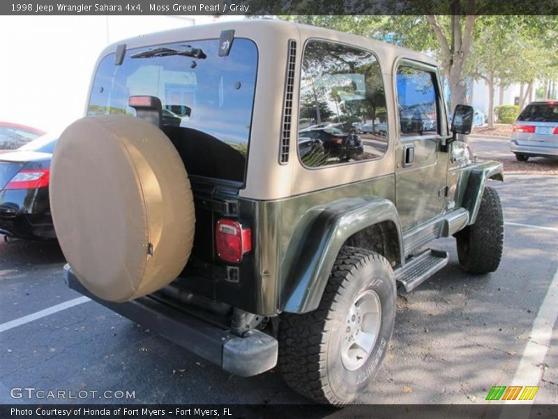 Moss Green Pearl / Gray 1998 Jeep Wrangler Sahara 4x4