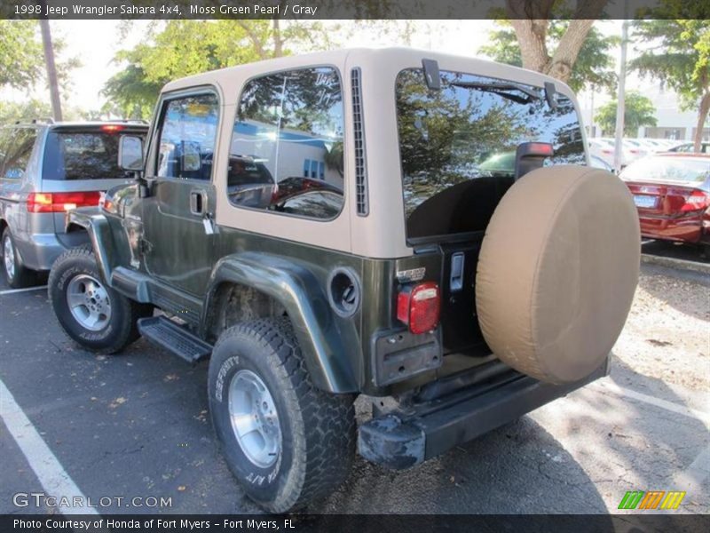 Moss Green Pearl / Gray 1998 Jeep Wrangler Sahara 4x4