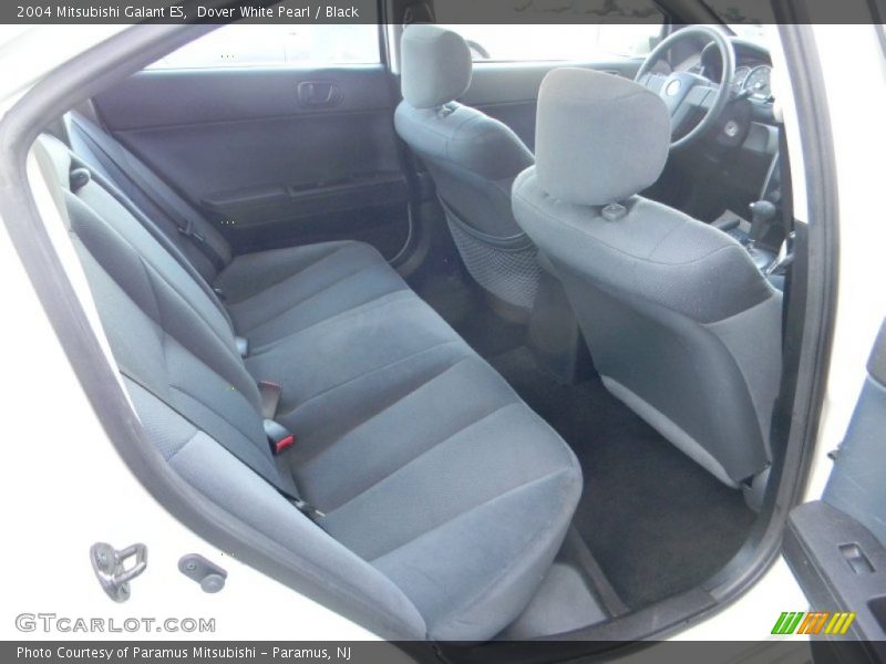 Dover White Pearl / Black 2004 Mitsubishi Galant ES