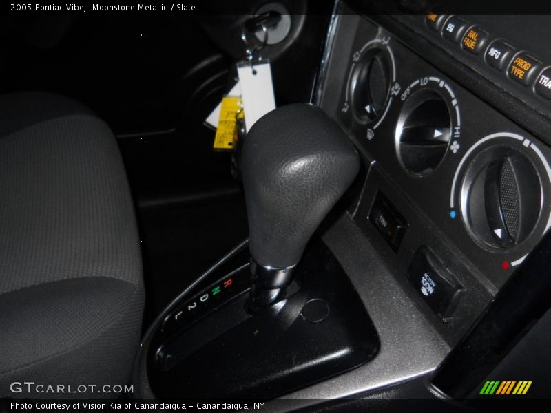 Moonstone Metallic / Slate 2005 Pontiac Vibe