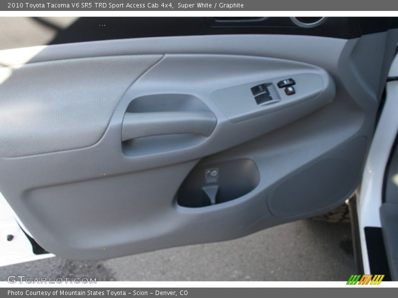 Super White / Graphite 2010 Toyota Tacoma V6 SR5 TRD Sport Access Cab 4x4