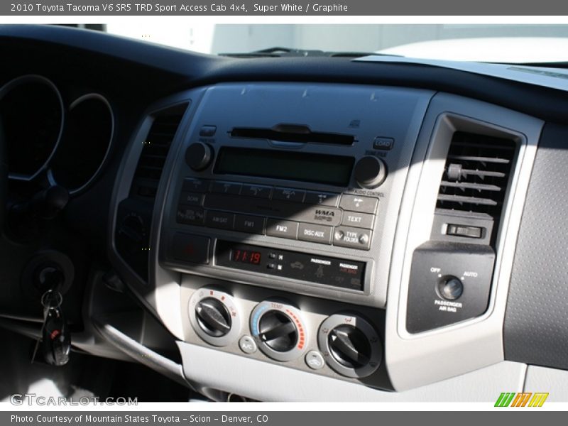 Super White / Graphite 2010 Toyota Tacoma V6 SR5 TRD Sport Access Cab 4x4