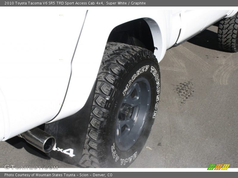 Super White / Graphite 2010 Toyota Tacoma V6 SR5 TRD Sport Access Cab 4x4