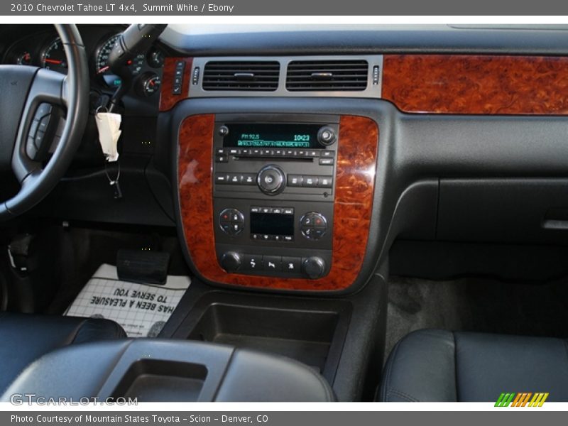 Summit White / Ebony 2010 Chevrolet Tahoe LT 4x4